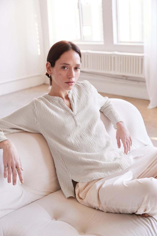  잇이즈웰 LA 긴팔 티셔츠 잇이즈웰 L.A. 오가닉 롱 슬리브 만다린 탑 - IT IS WELL L.A.