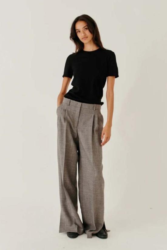  더 가먼트 반팔 티셔츠 버겐 니트 티셔츠 블랙 - THE GARMENT