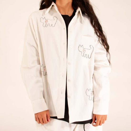  Cats with a Heart 셔츠 마음을 담은 고양이 가족 자수 셔츠 (흰색) - OTHER BRANDS