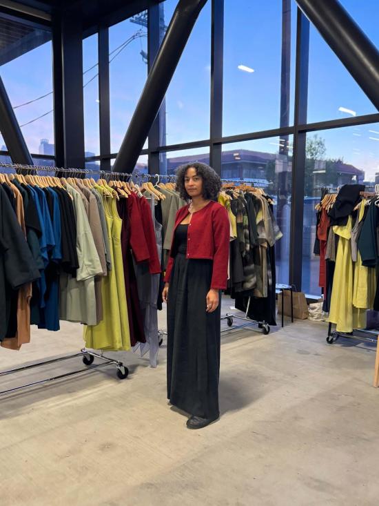  KAAREM 가디건 Kaarem Scales Ls 슬리브 크롭 카디건 레드 참깨