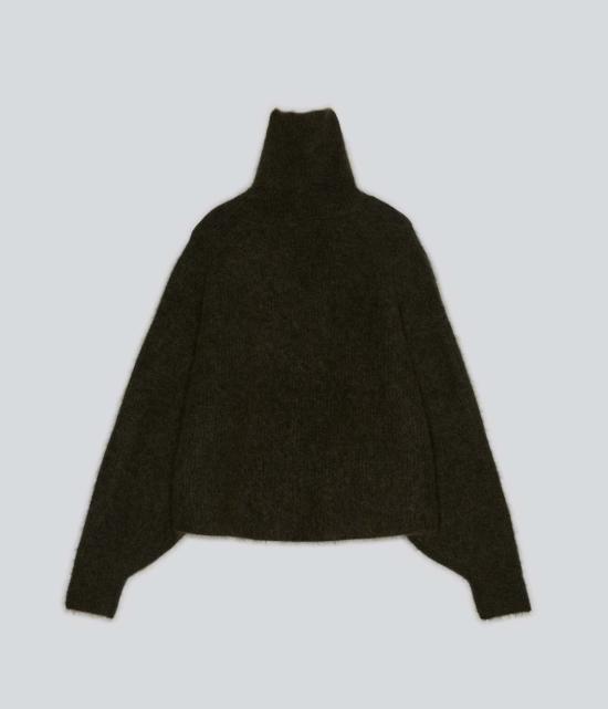  사야카 다비스 뉴욕 터틀넥 사야카 데이비스 뉴욕 모헤어 하이넥 스웨터 올리브 - SAYAKA DAVIS NEW YORK