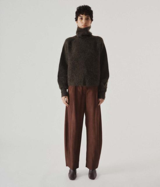  사야카 다비스 뉴욕 터틀넥 사야카 데이비스 뉴욕 모헤어 하이넥 스웨터 올리브 - SAYAKA DAVIS NEW YORK