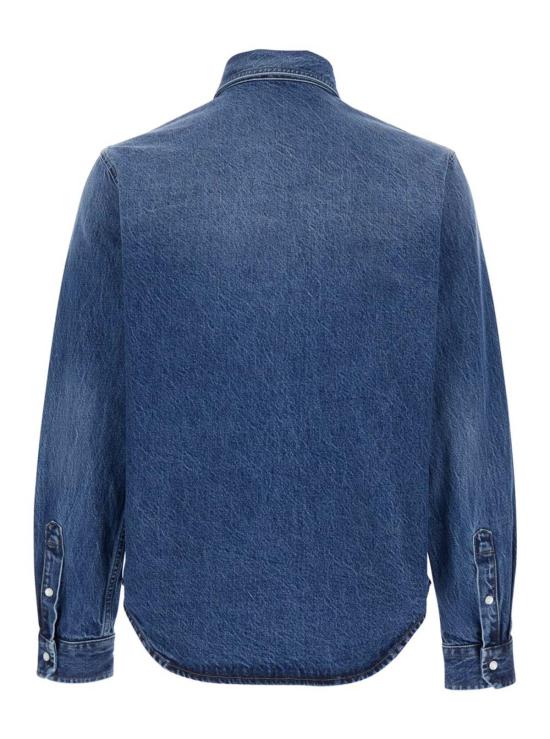  베르사체 데님 셔츠 블루 셔츠, 가슴 부분에 레터링 로고 자수 장식, 데님 소재, 미디엄 블루 색상 - VERSACE