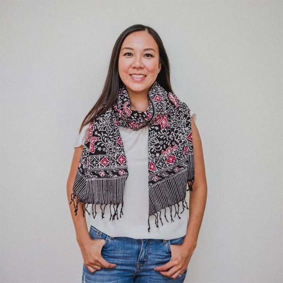  Kasih Coop 머플러/스카프 핸드 염색 바틱 스카프 블랙 레드 - OTHER BRANDS