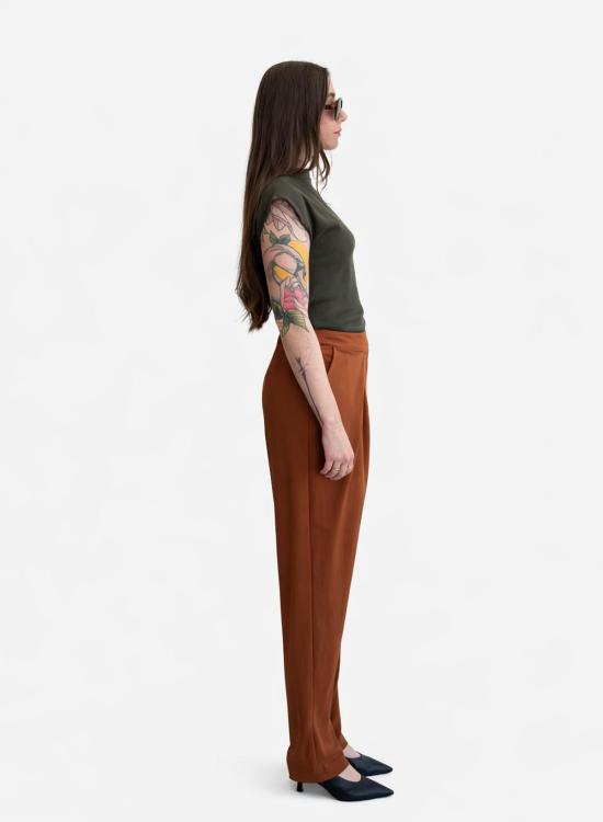  메그 블라우스 슬리브리스 스키니 탑 올리브 - MEG