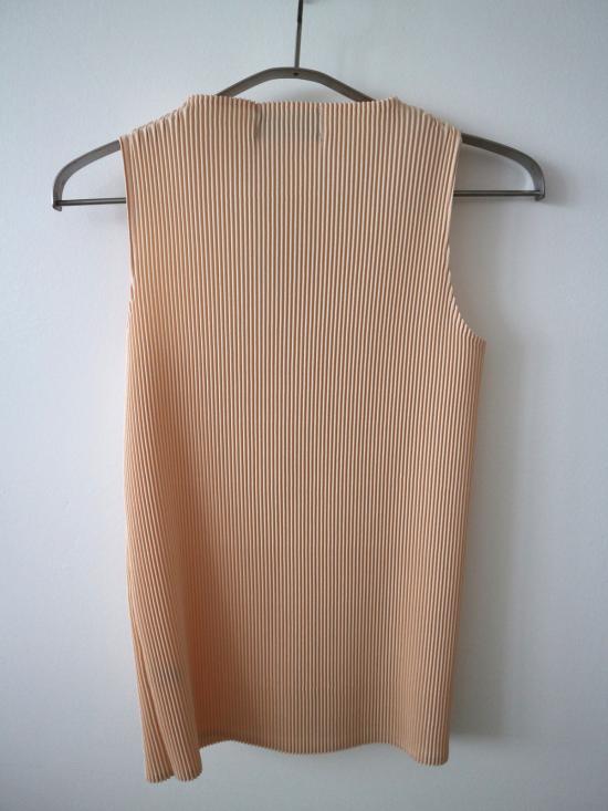  Kitty Joseph 민소매 티셔츠 키티 조셉 하이넥 플리츠 탑, 실버 미러 스팽글 장식, 크림색 - OTHER BRANDS