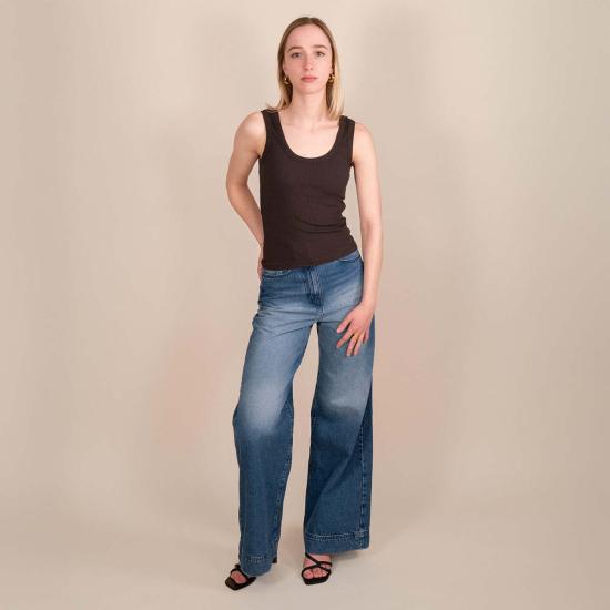  텔라 민소매 티셔츠 소피아 탱크