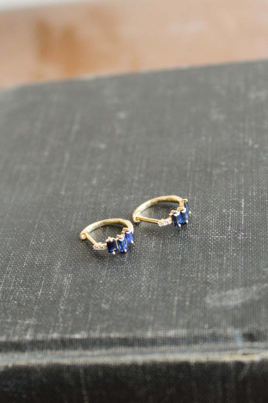  XIV Karats 이어링 14캐럿 14k 옐로우 골드 11mm 후프 귀걸이 (다이아몬드 및 바게트 사파이어 세팅) - OTHER BRANDS