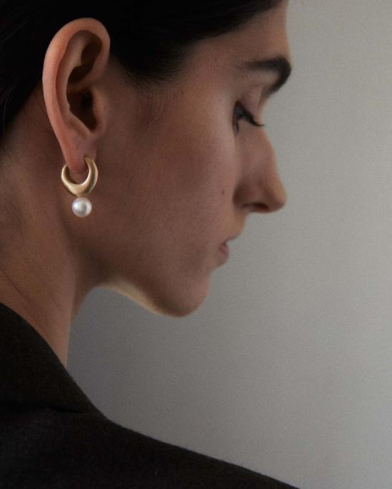  스튜디오 알레브 이어링 눈 펄 후프 - STUDIO ALEV