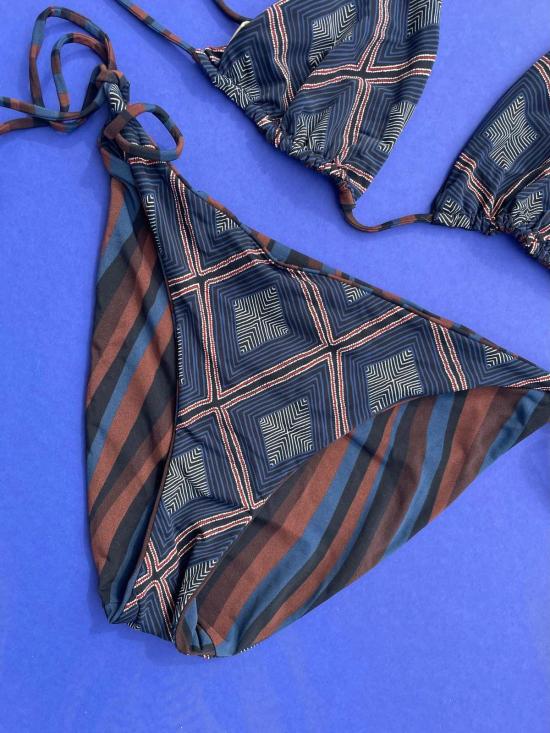  시위 비키니 수영복 시유 사운드 리버서블 타이 사이드 비키니 하의 네이비 멀티 - SIYU