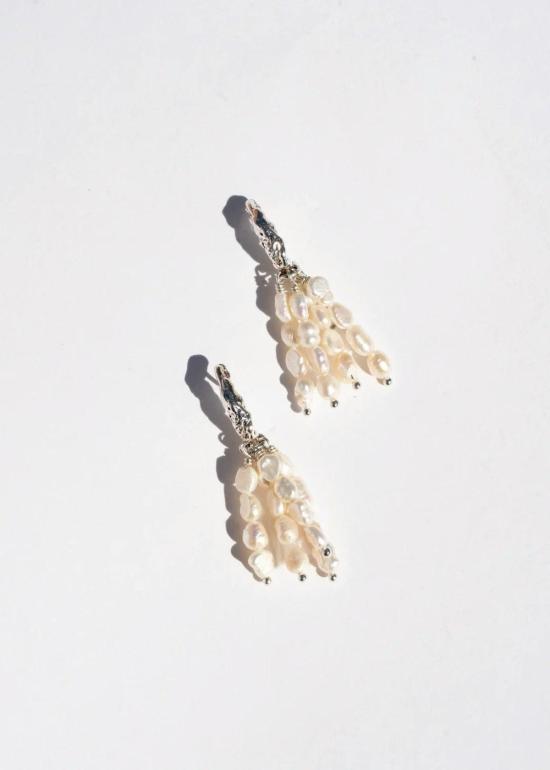  스윔 투 더 문 이어링 토니 귀걸이