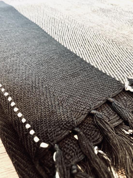  예세이트 자켓 예사엣 요디트 폰초 - YESAET