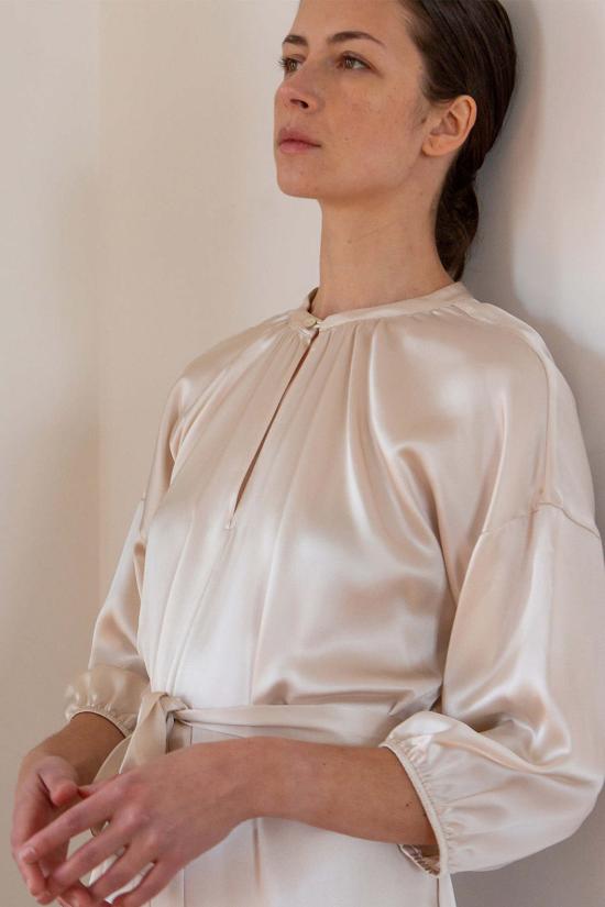  에리카 타노브 숏 원피스 에리카 타노프 티난 실크 샤르뫼즈 드레스 알라바스터 - ERICA TANOV