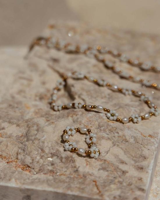  Village Thrive 바디 주얼리 빌리지 스라이브 담수 진주 및 꽃 비즈 팔찌 - OTHER BRANDS