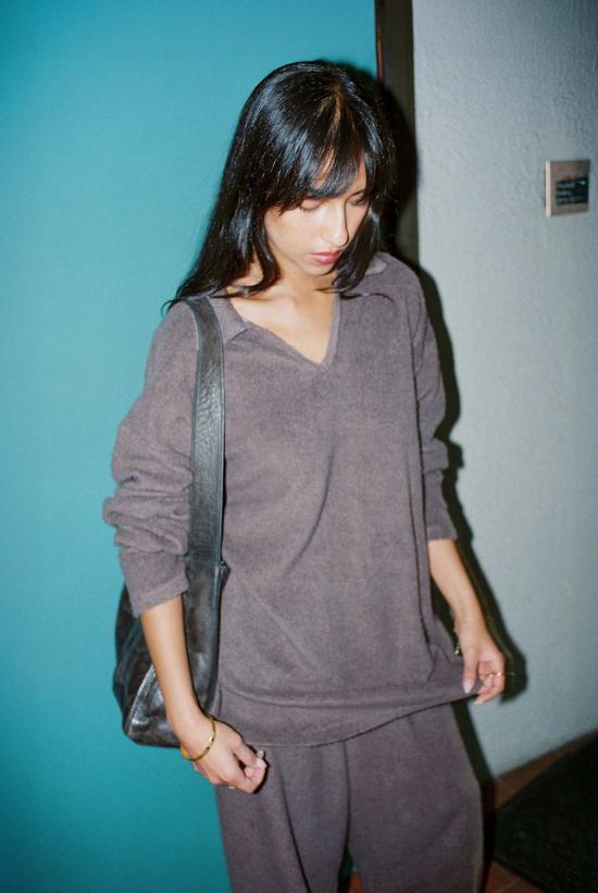  질 로드리게즈 긴팔 티셔츠 길 로드리게즈 셰르파 긴팔 상의 딥 토프