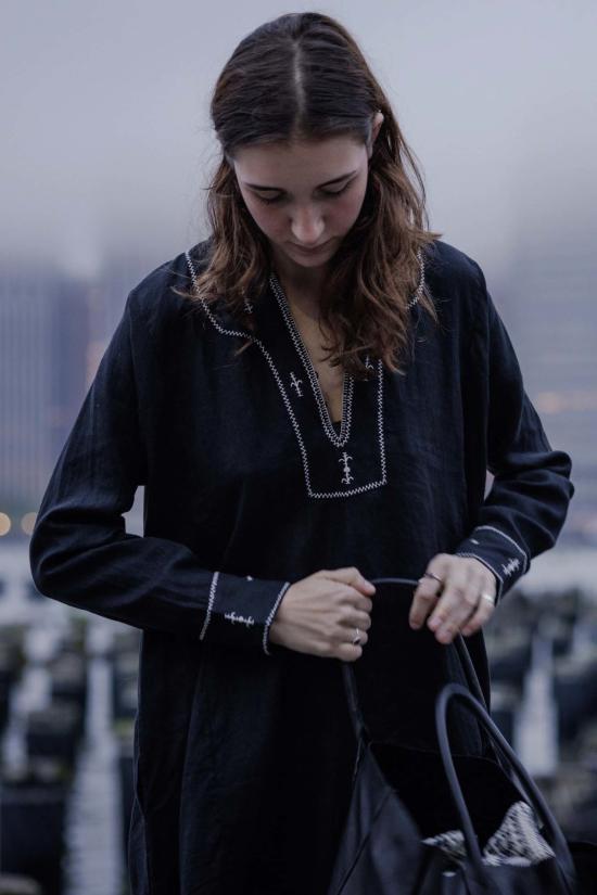  Erica Tanov 숏팬츠 에리카 타노프 레카 린넨 손자수 드레스 블랙