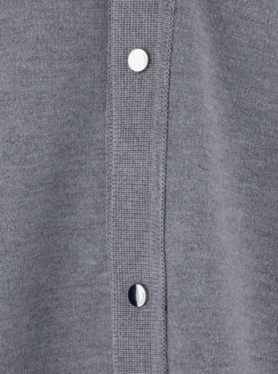  자크뮈스 가디건 V넥 드롭숄더  (그레이) - JACQUEMUS