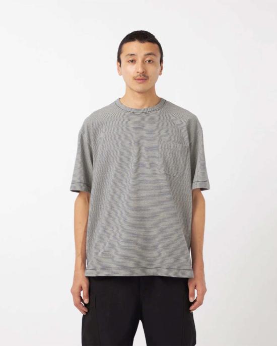  나나미카 반팔 티셔츠 마이크로 스트라이프 포켓 티셔츠 네이비/화이트 - NANAMICA