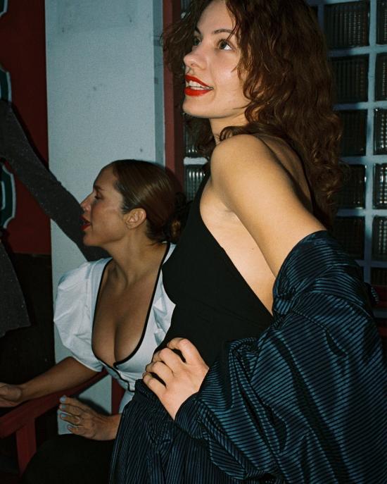  질 로드리게즈 블라우스 길 로드리게스 코라존 홀터탑 블랙 - GIL RODRIGUEZ