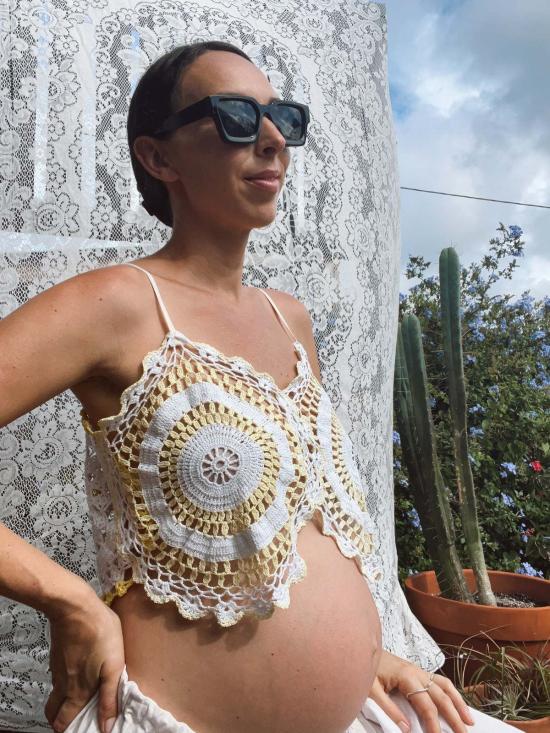  핀 앤 레이 민소매 티셔츠 핀앤레이 크로셰 니트 크롭 탱크탑 - FIN AND RAY