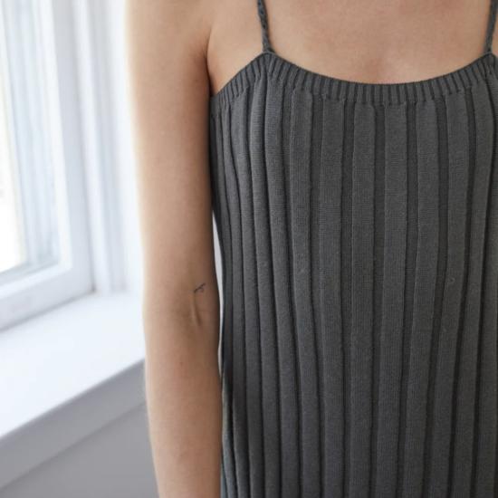  울 하이드 롱 원피스 립 드레스 에크루 - WOL HIDE