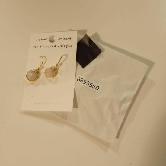  Ten Thousand Villages 이어링 만 마을 문스톤 이슬방울 귀걸이 - OTHER BRANDS