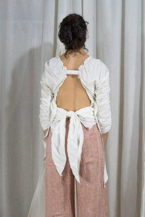  Unknown 블라우스 칼레 러치드 타이 탑 아이보리 - OTHER BRANDS