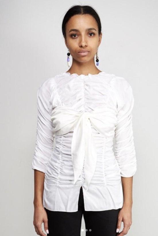  Unknown 블라우스 칼레 러치드 타이 탑 아이보리 - OTHER BRANDS