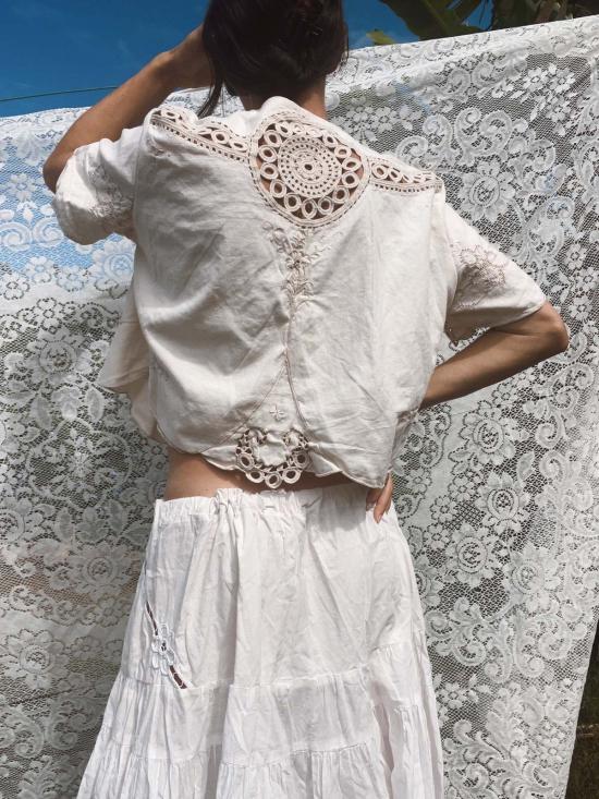  Fin and Ray 블라우스 핀앤레이 플로럴 자수 크롭탑 - OTHER BRANDS