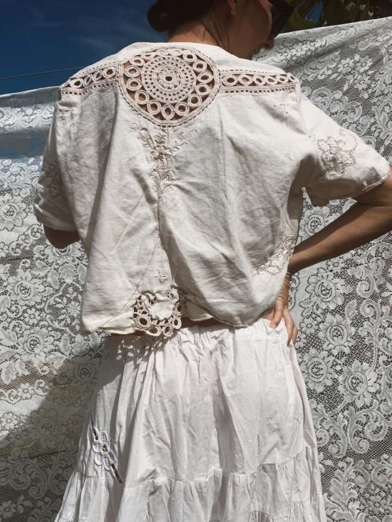  Fin and Ray 블라우스 핀앤레이 플로럴 자수 크롭탑 - OTHER BRANDS