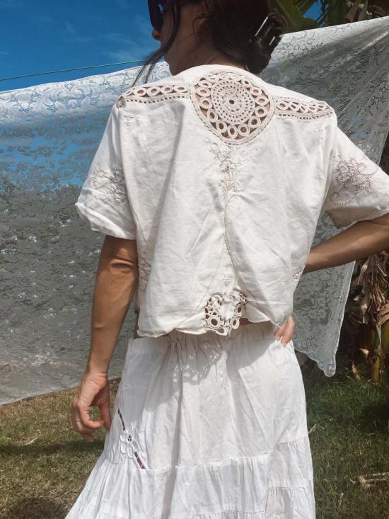  Fin and Ray 블라우스 핀앤레이 플로럴 자수 크롭탑 - OTHER BRANDS