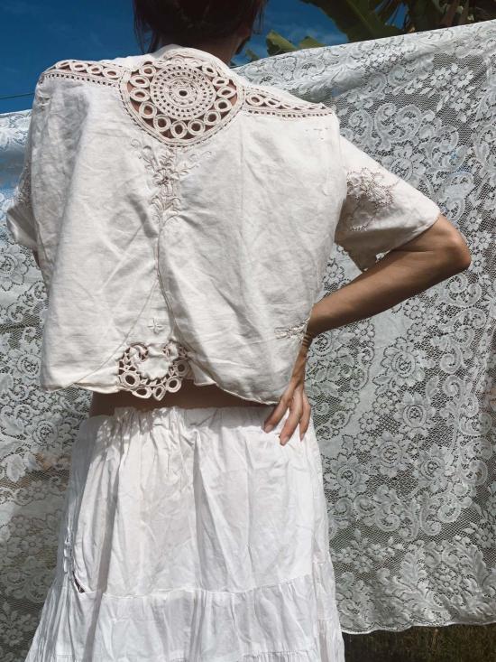  Fin and Ray 블라우스 핀앤레이 플로럴 자수 크롭탑 - OTHER BRANDS