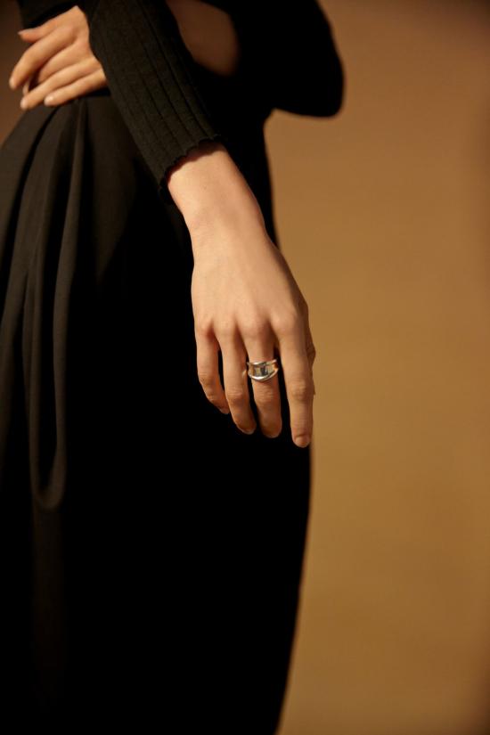  루스 오르티스 반지 루즈 오르티즈 체사 링 - LUZ ORTIZ