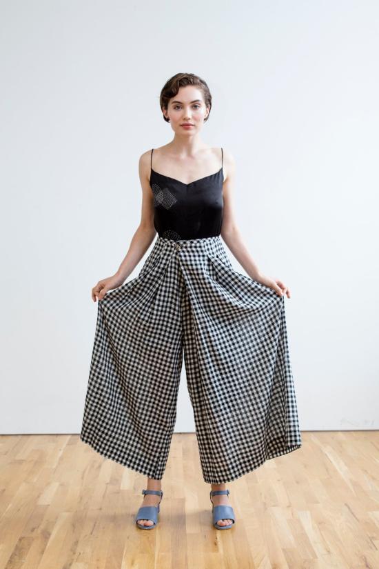  RUJUTA SHETH 스트레이트 팬츠 루주타 셰스 프리다 팬츠 블랙 & 화이트 체스