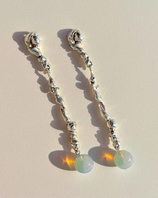  줄리 테브노 이어링 오팔레센트 망글 - JULIE THEVENOT