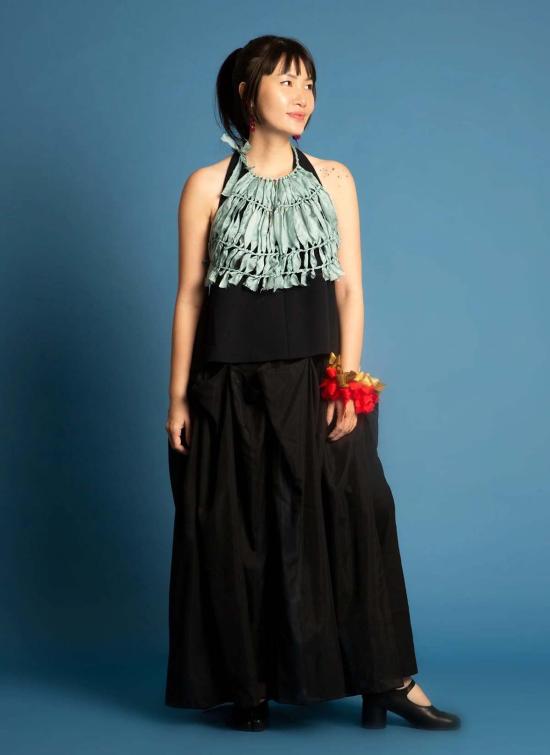  카렘 블라우스 커넥트 2 핸드니트 실크 크롭 홀터넥 타이 탑 - KAAREM