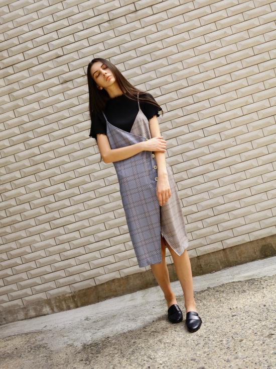  우오르 미디 원피스 오우어 브리지 랩 슬립 드레스 블루/브라운 체크