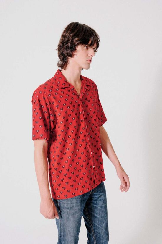  DUSHYANT. 반팔 셔츠 두샨트. 핸드 블록 프린팅 돈 캠프 칼라  레드 로터스 프린트 - DUSHYANT