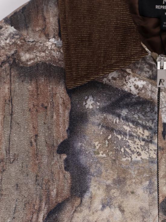  리프레젠트 자켓 리얼 트리 프린트 카모가 있는 면 재킷을 소개합니다. - REPRESENT