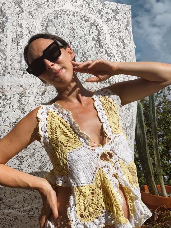  핀 앤 레이 민소매 티셔츠 핀앤레이 크로셰 니트 나비 탱크탑 - FIN AND RAY