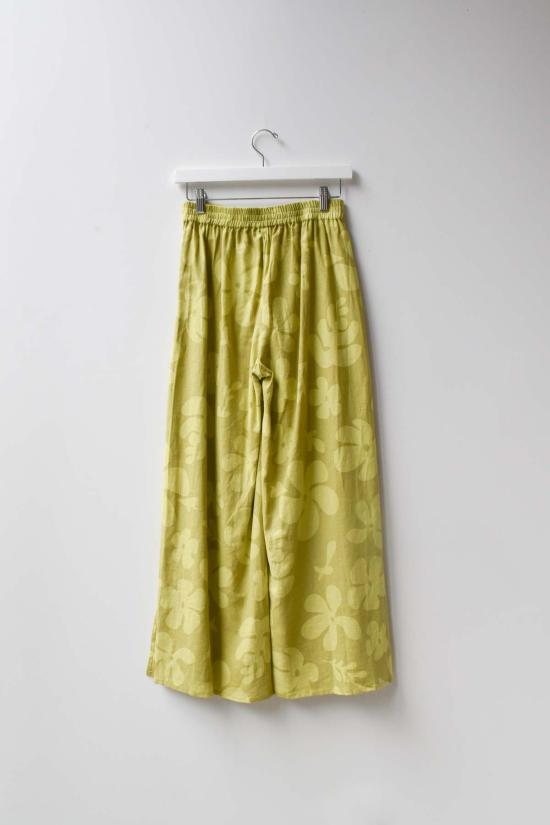  at Dawn. 스트레이트 팬츠 새벽에. 꽃무늬 옆트임 와이드 팬츠 - OTHER BRANDS