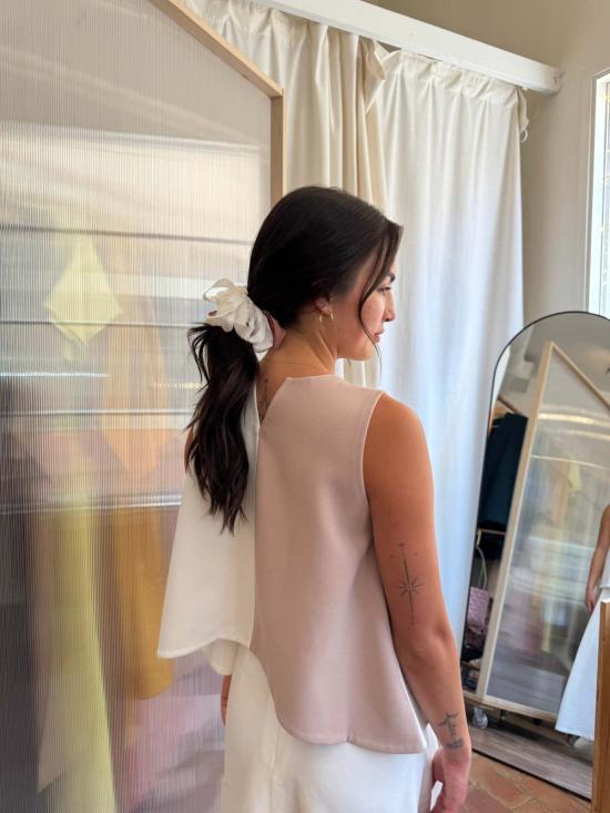  KAAREM 민소매 티셔츠 카렘 쓰리 투 에이 라인 컬러블록  화이트/크림