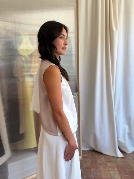  KAAREM 민소매 티셔츠 카렘 쓰리 투 에이 라인 컬러블록  화이트/크림 - KAAREM