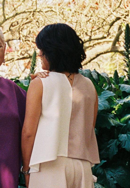  KAAREM 민소매 티셔츠 카렘 쓰리 투 에이 라인 컬러블록  화이트/크림 - KAAREM