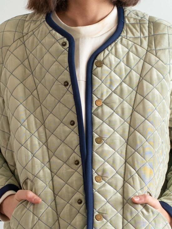  에블린 자켓 A B E L I N E 모아레 퀼트 재킷 세이지 - A B E L I N E