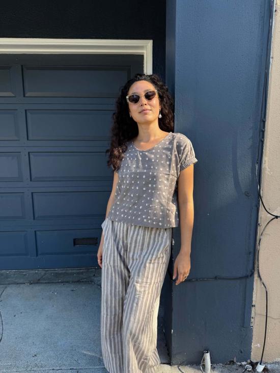  해피 프렌치 갱 블라우스 젤리아 그레이 도트 탑 - HAPPY FRENCH GANG