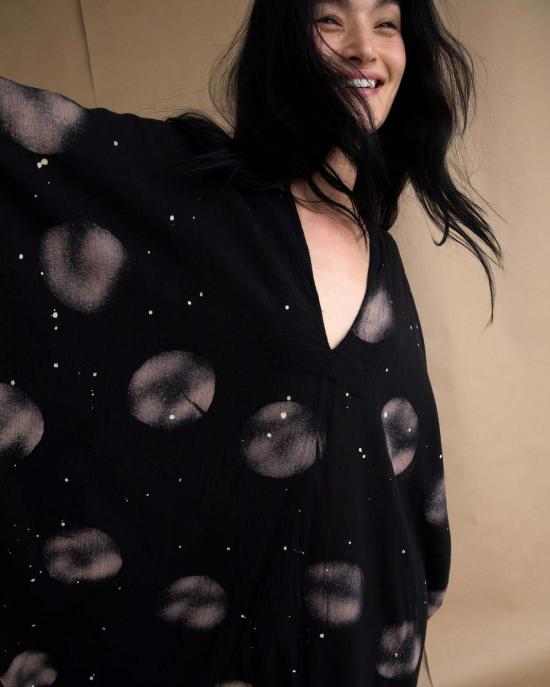  론 롱 원피스 Lwn Sello 카프탄 포그 스프레이 도트 - LWN