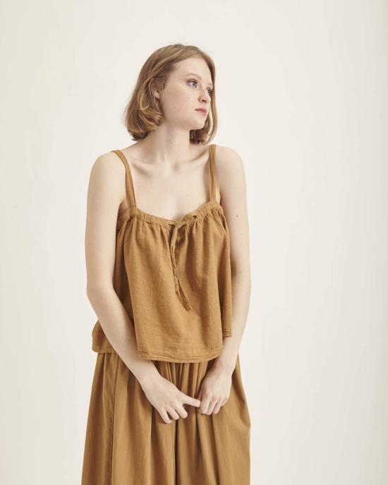  Revisited Matters 민소매 티셔츠 리비지티드 매터스 바리 탑 다크 골드 - OTHER BRANDS