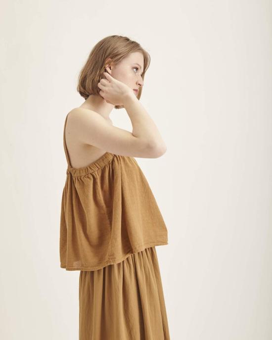  Revisited Matters 민소매 티셔츠 리비지티드 매터스 바리 탑 다크 골드 - OTHER BRANDS