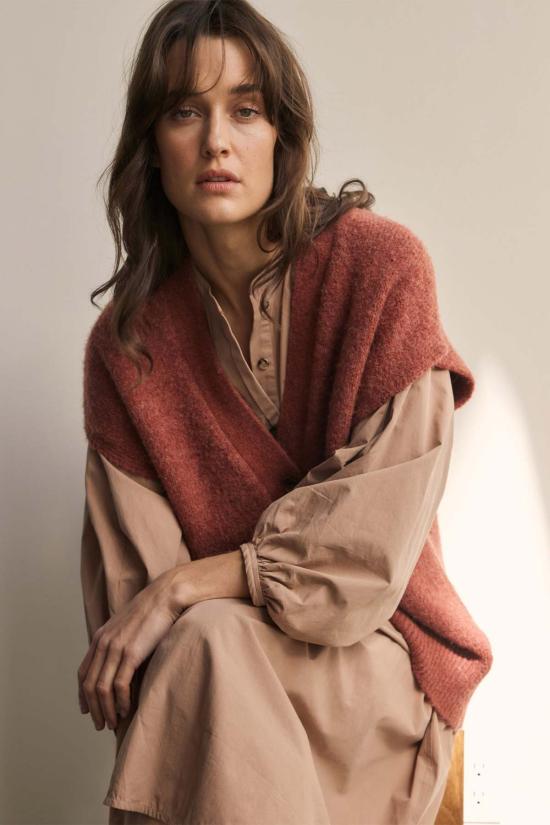  아멘테 베스트 A Mente 알파카 울 블렌드 버튼다운 스웨터  브릭 - AMENTE